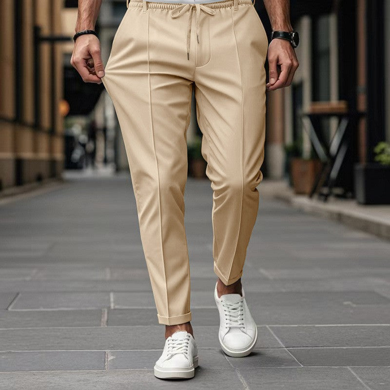 Herren modische Slim-Fit Jogginghose mit elastischem Bund und praktischen Seitentaschen ModeGeist