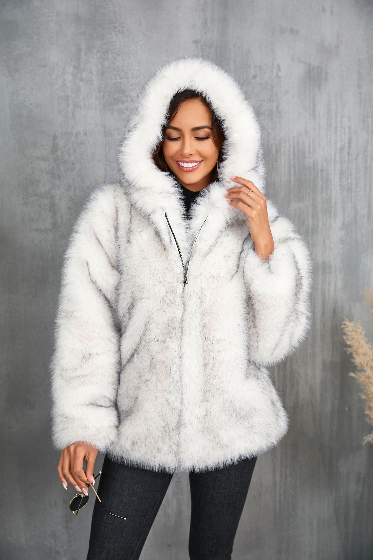 Damen kuschelige Kapuzenjacke ModeGeist