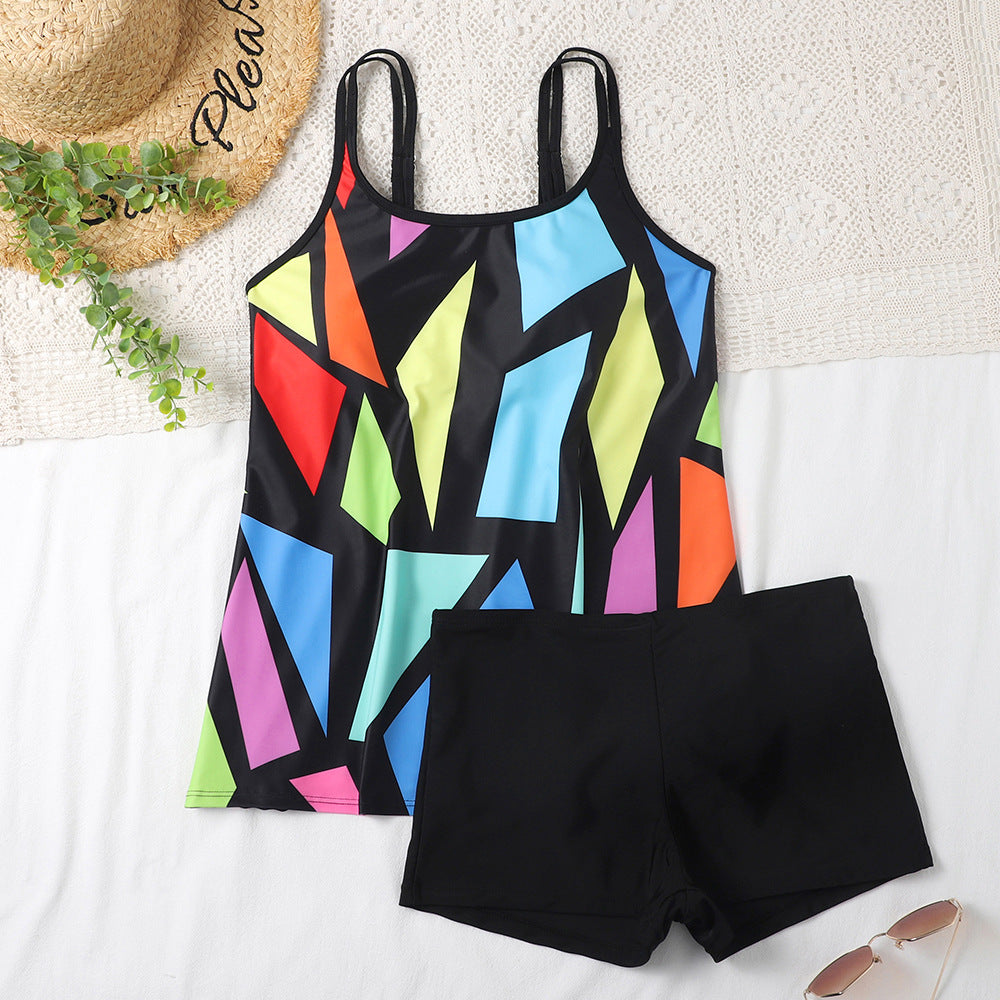 Sportlicher Tankini-Set für Damen mit figurbetonter Passform und angesagten Shorts von MODEGEIST