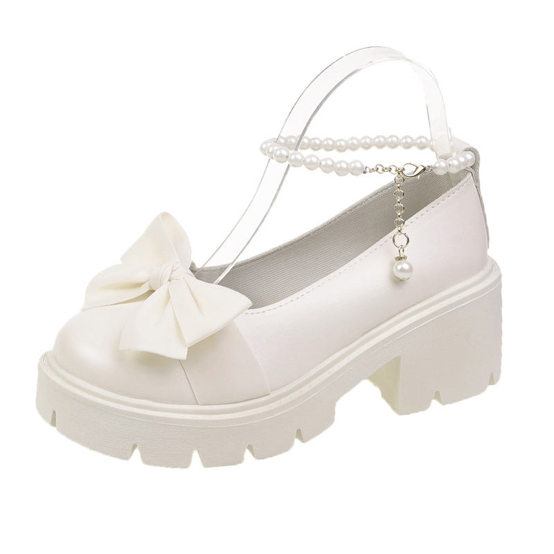 Modische Damen Plateau Pumps mit Kette und Schleife von MODEGEIST