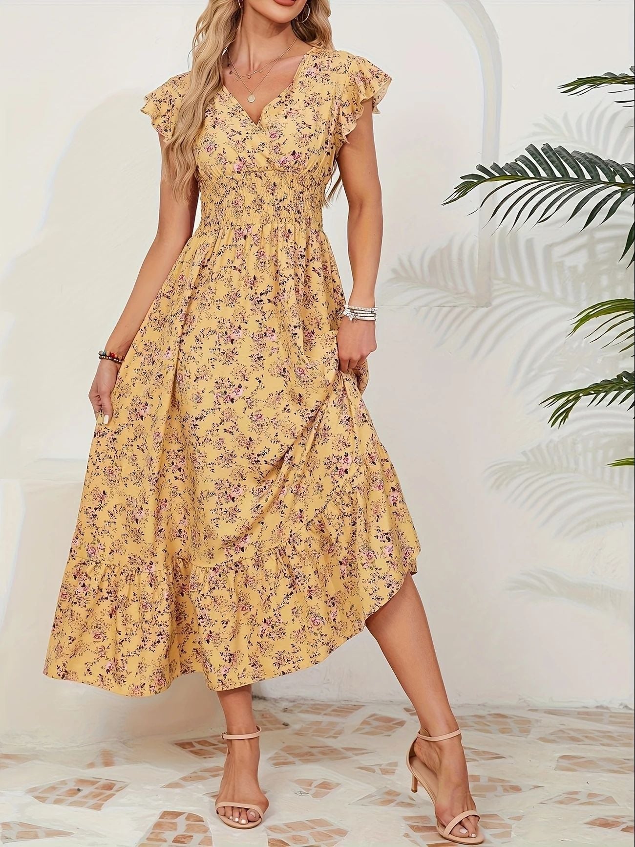 Romantisches Maxikleid mit weitem Rock und Rüschen – MODEGEIST