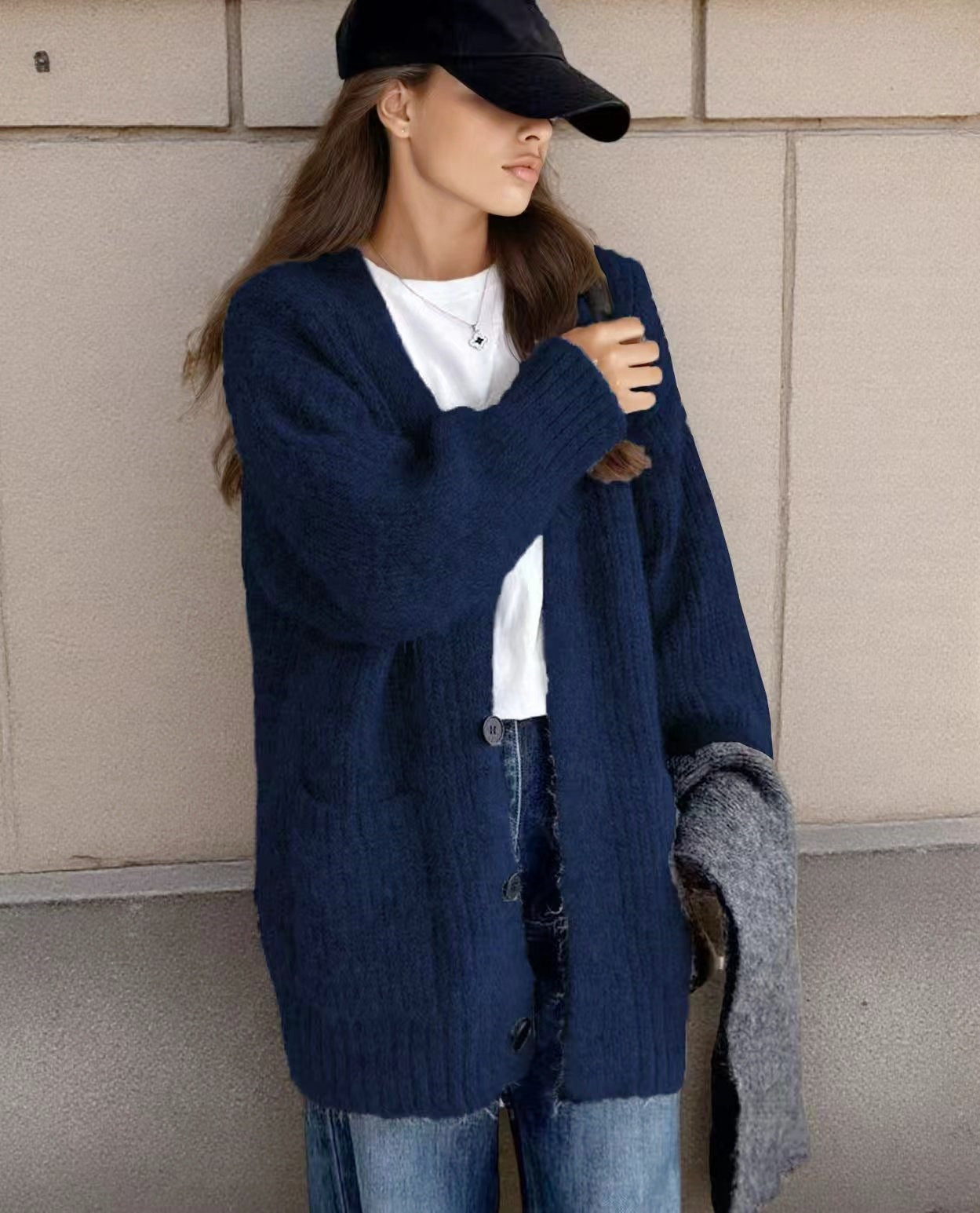 Damen Grobstrick-Cardigan mit einzigartigen Strukturmustern und praktischen Taschen ModeGeist
