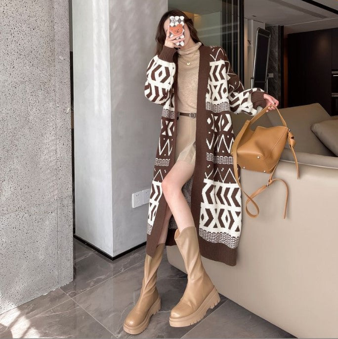 Damen Strickcardigan mit geometrischem Muster und knöpfbarem Design ModeGeist