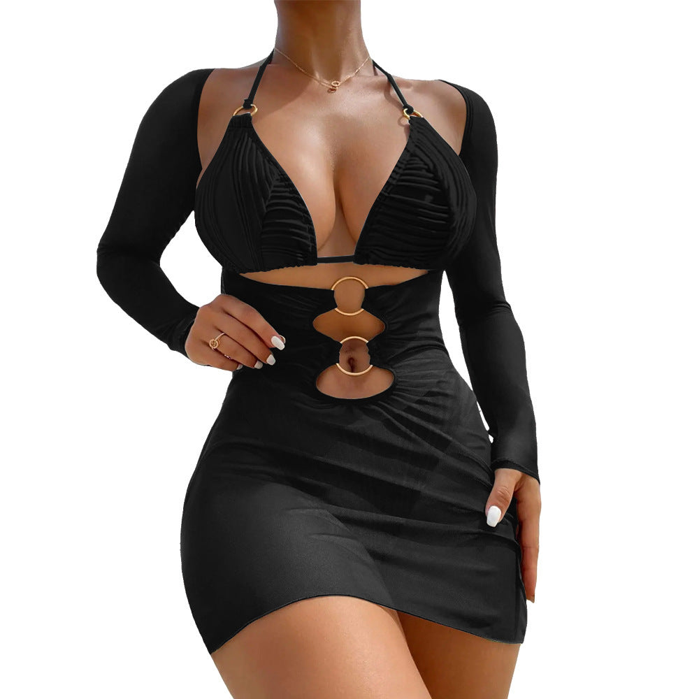 Kurzes Damenkleid mit Ausschnitten und langen Ärmeln, modisch