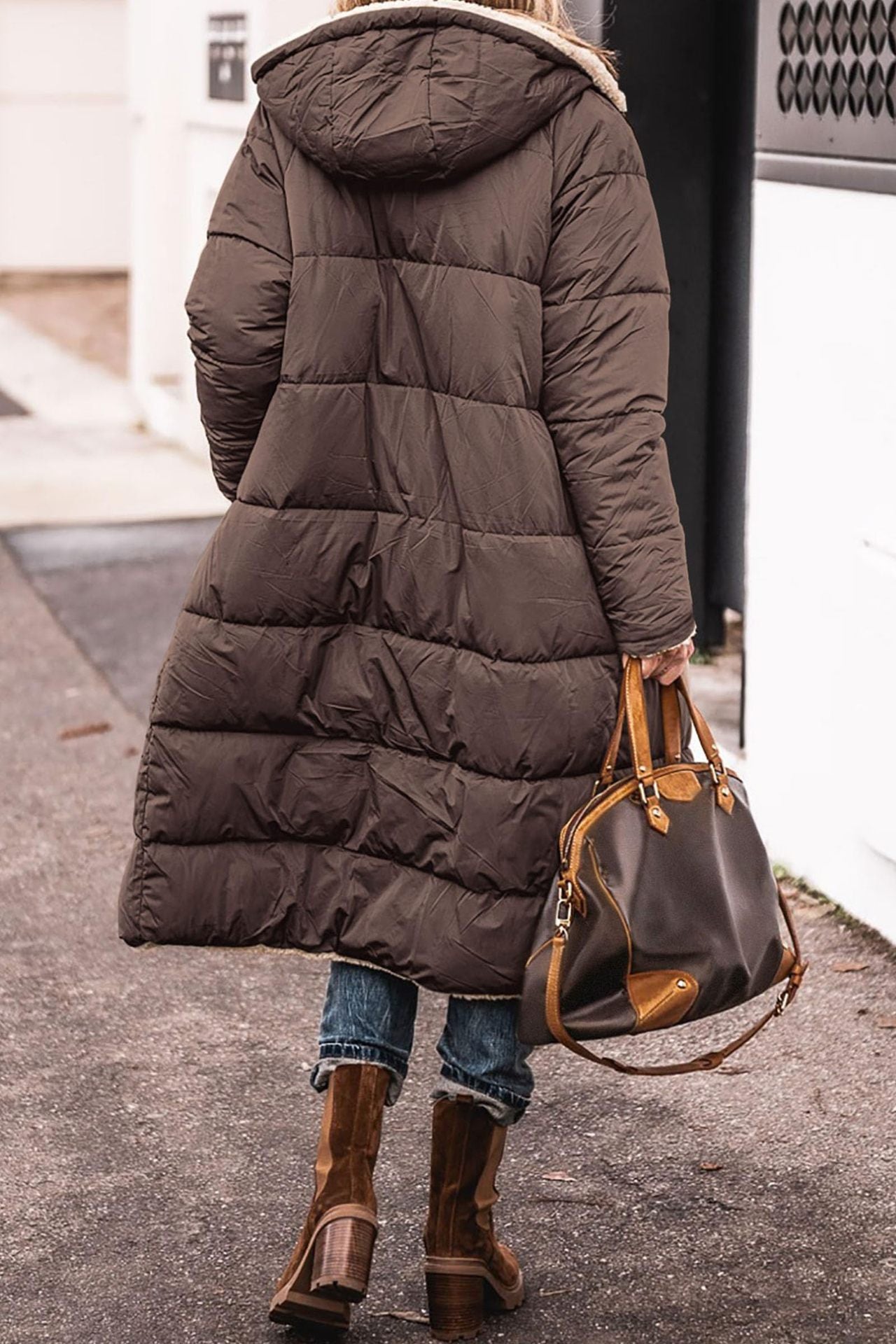 Damen gepolsterte Winterjacke mit Kapuze und kuscheligem Innenfutter ModeGeist