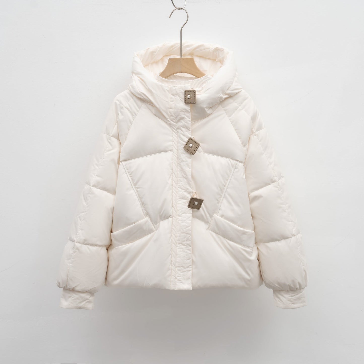Damen Lässige Winterjacke mit voluminösem Design ModeGeist