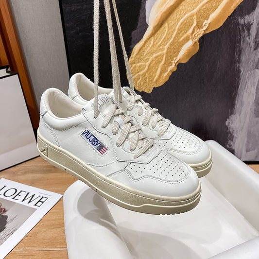  - MODEGEIST