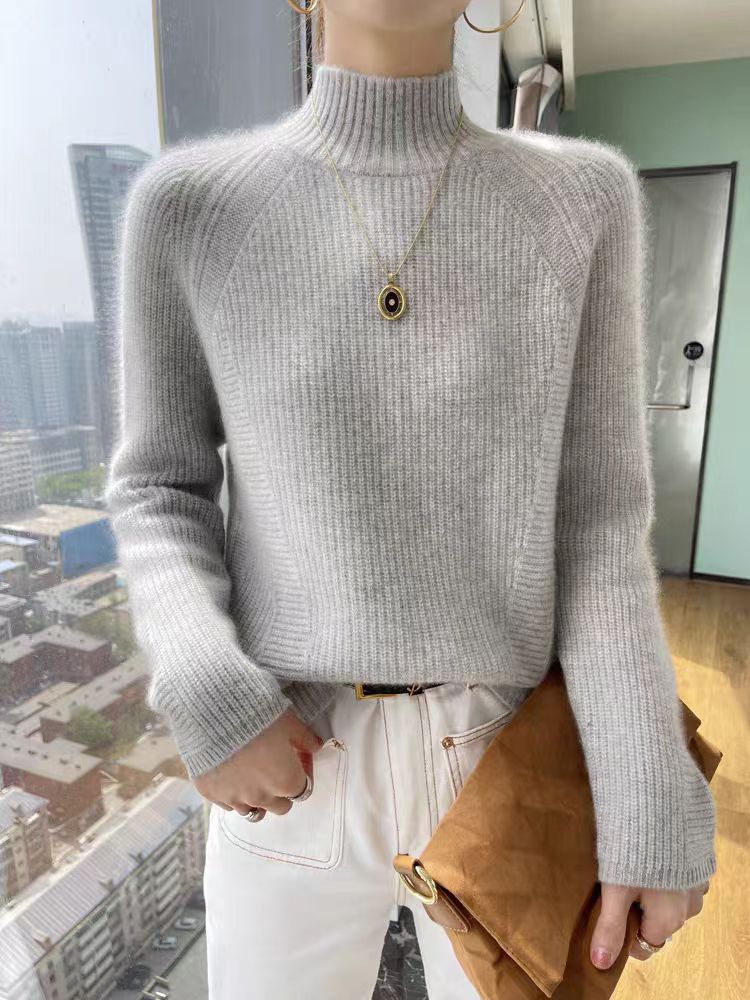 Damen Strickpullover mit hohem Kragen und feiner Rippstruktur ModeGeist