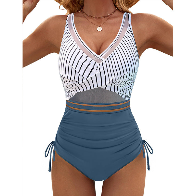 Sportlicher Damen-Einteiler mit Mesh und Raffung – modern von MODEGEIST