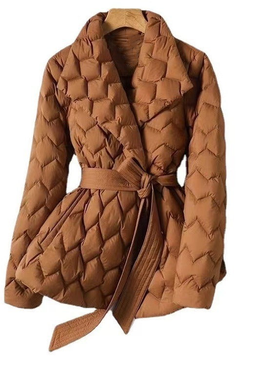 ModeGeist | Gepolsterte Steppjacke mit Bindegürtel