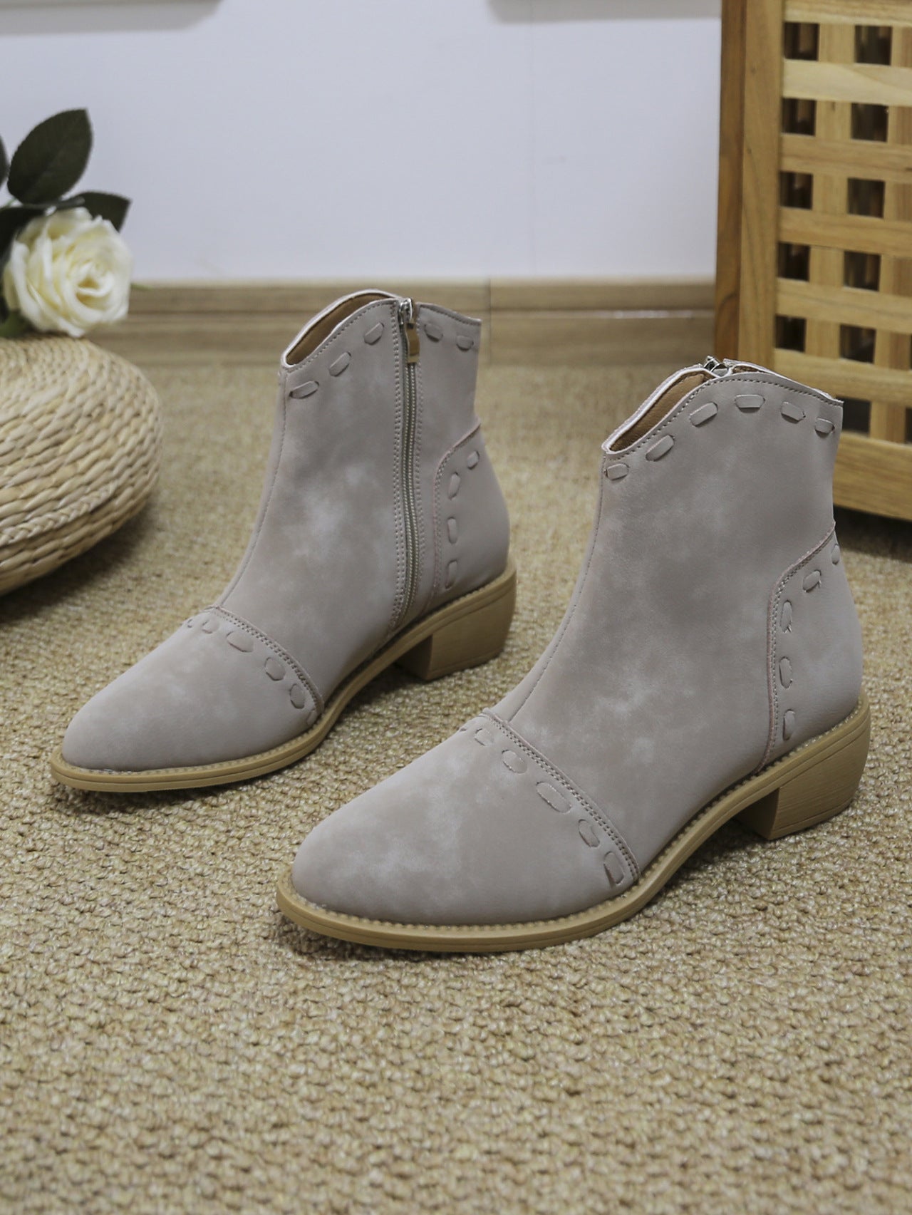 Damen elegante Stiefeletten mit modischen Ziernähten und praktischen Reißverschluss ModeGeist