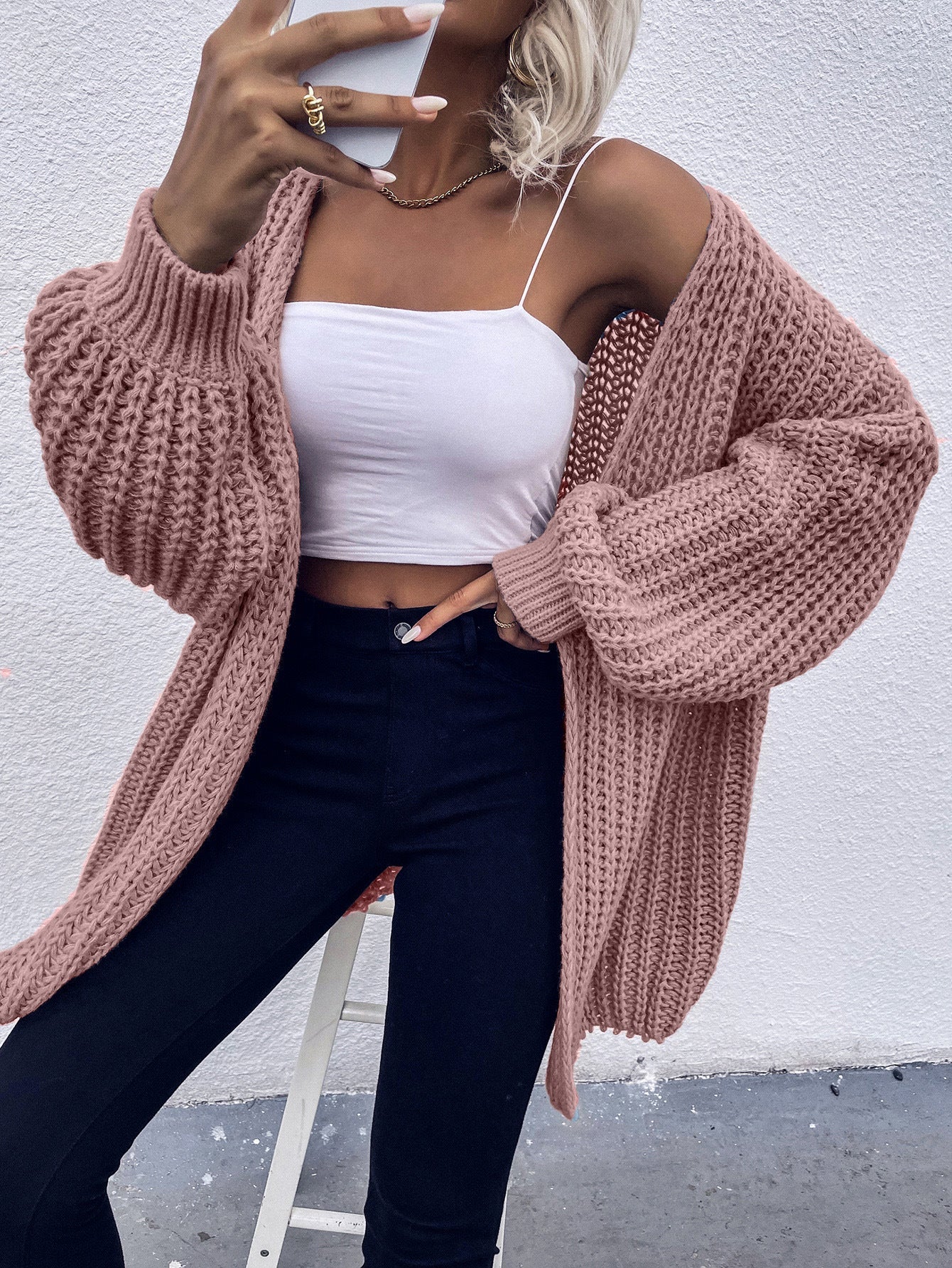 Damen Grobstrickjacke mit voluminösen Ärmeln und offener Front ModeGeist