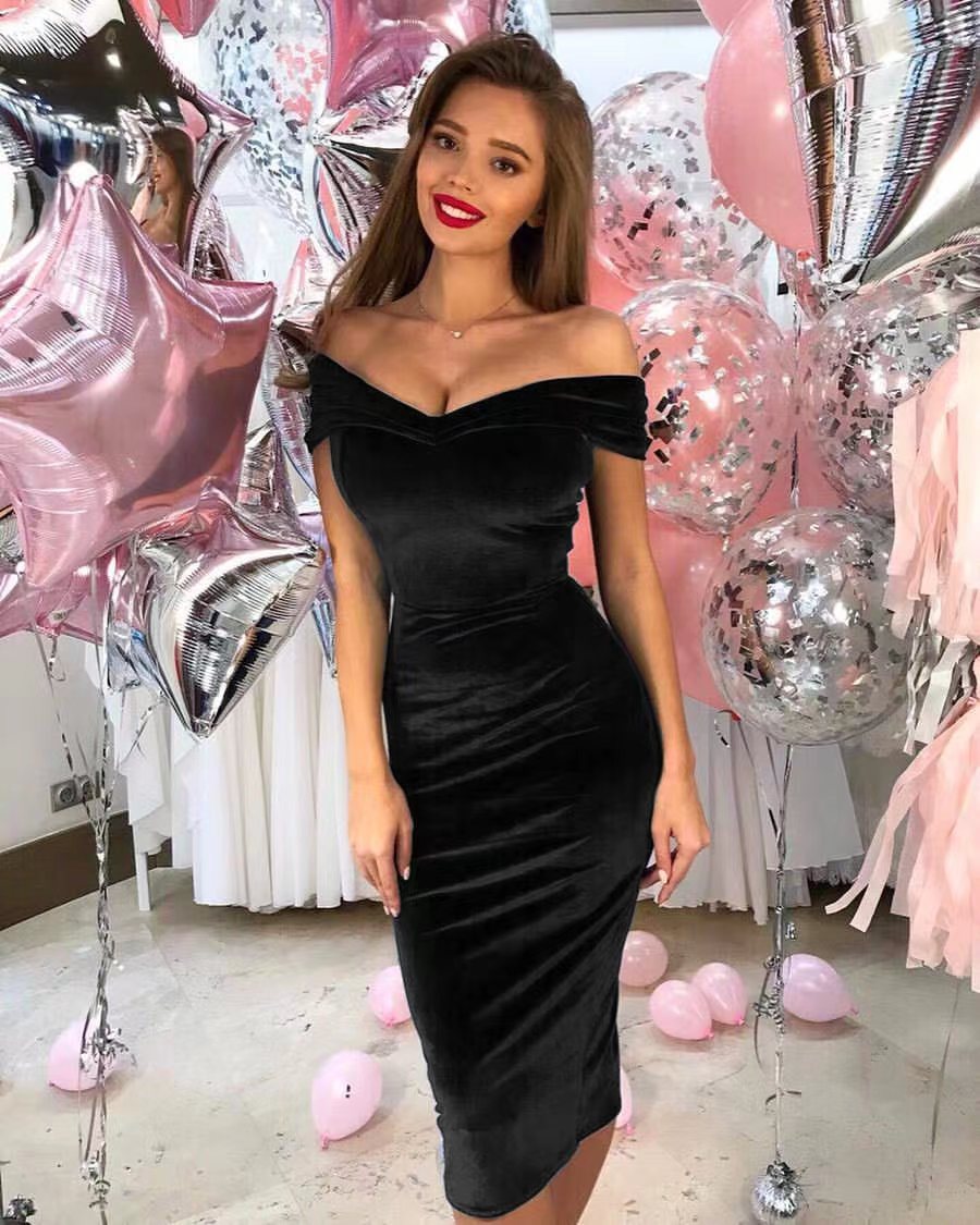 Damen Elegantes Wickelkleid aus samtigem Stoff mit off-shoulder Design ModeGeist