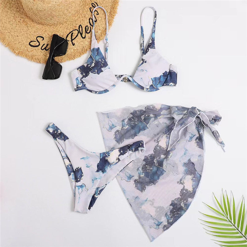 Stilvoller Damen-Bikini mit Wickelkleid, samtweich & modisch