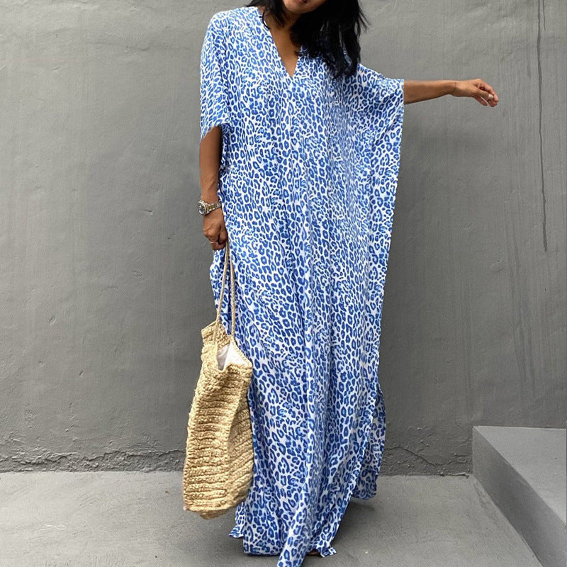 Elegantes, lässiges Maxikleid mit Tierprint und asymmetrischem Saum von MODEGEIST