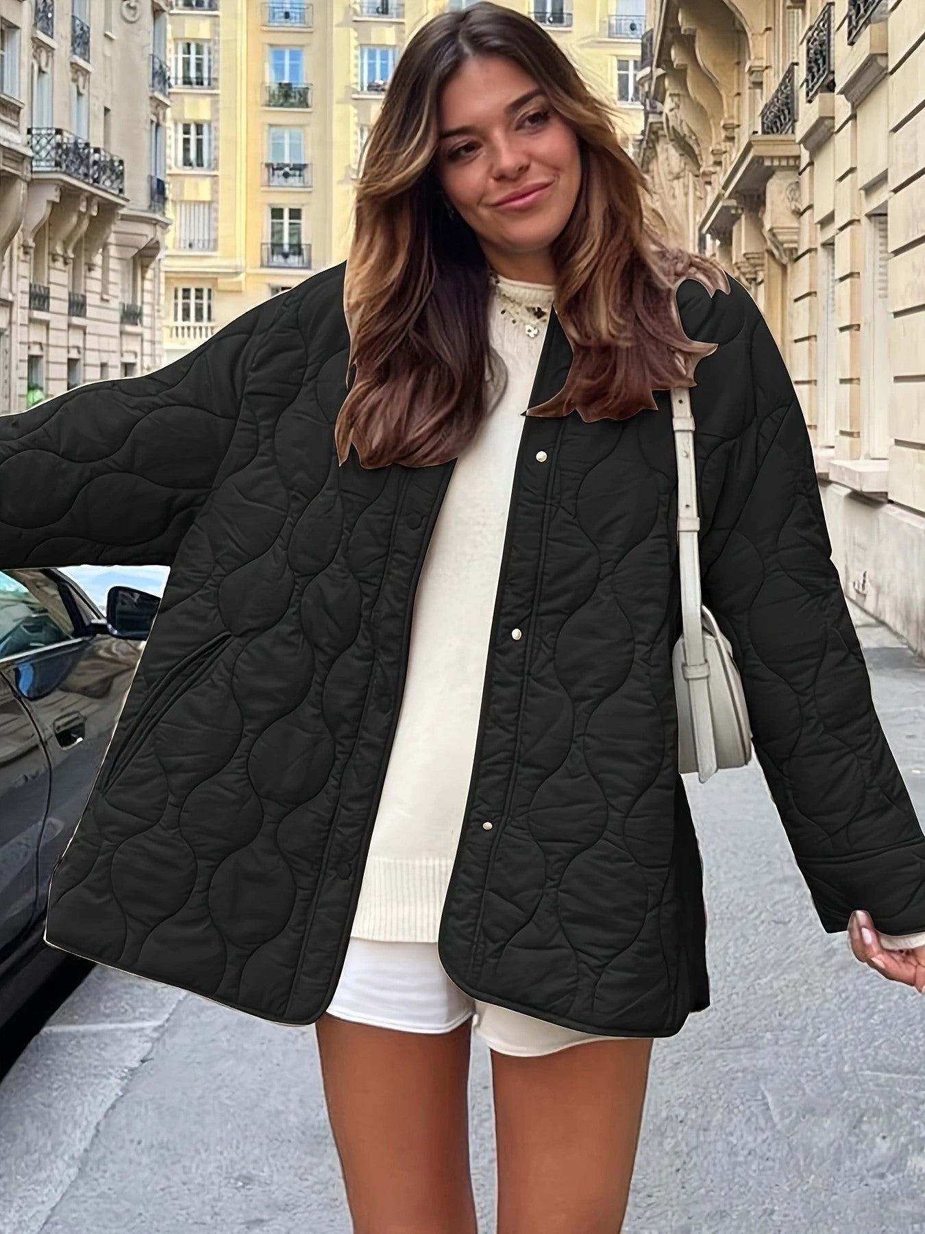 Damen Steppjacke mit großen Taschen und Rundhalsausschnitt ModeGeist
