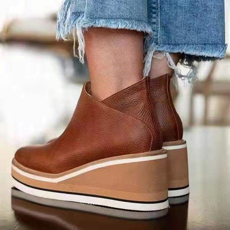 Damen Modische Keil-Stiefeletten aus feinem Wildleder mit praktischem Reißverschluss ModeGeist