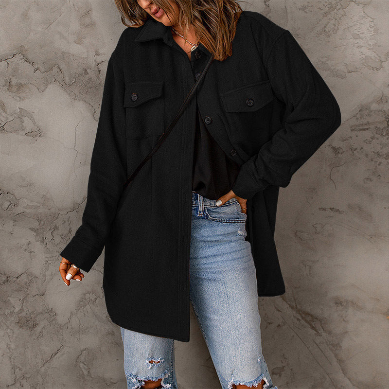 Damen vielseitige Oversize-Hemdjacke mit aufgesetzten Taschen und Knopfverschluss ModeGeist