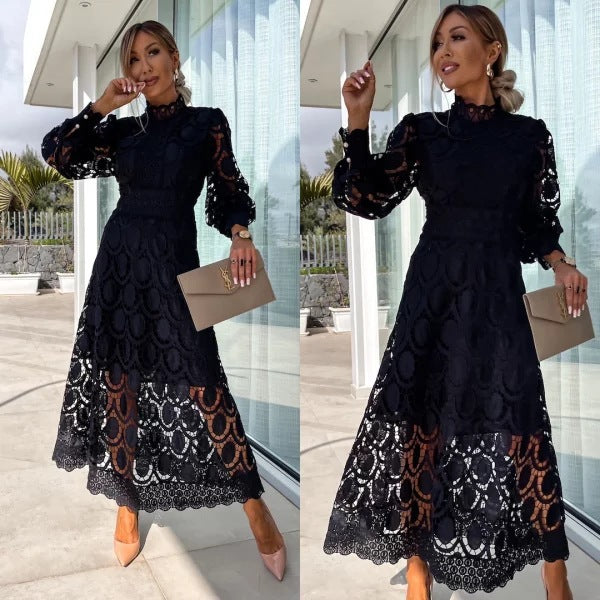 Elegantes Damenkleid mit raffinierter Spitzenstruktur von MODEGEIST