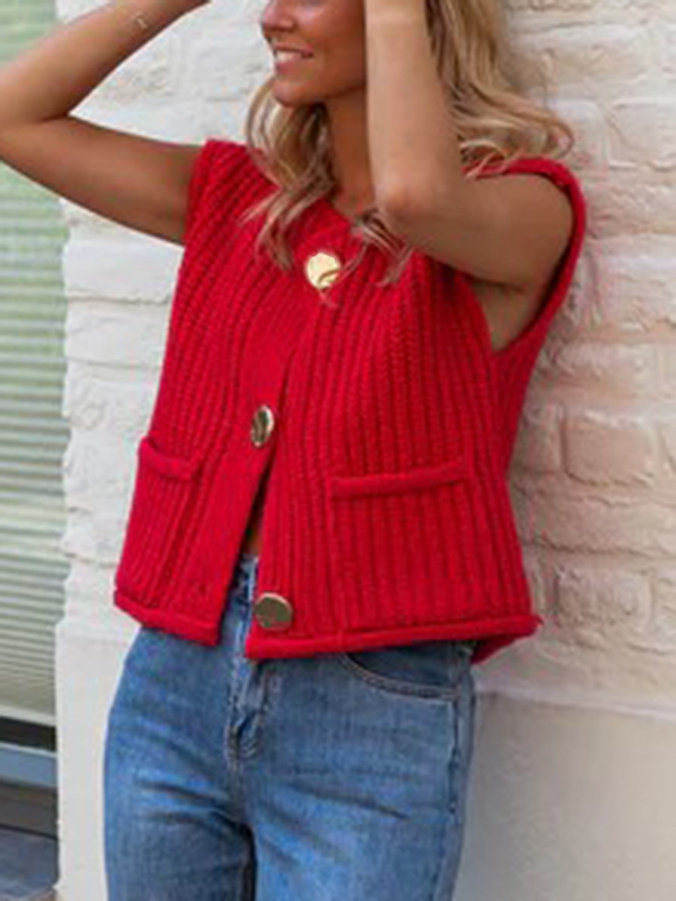 Damen Strickweste mit dekorativen Knöpfen und praktischen Taschen ModeGeist