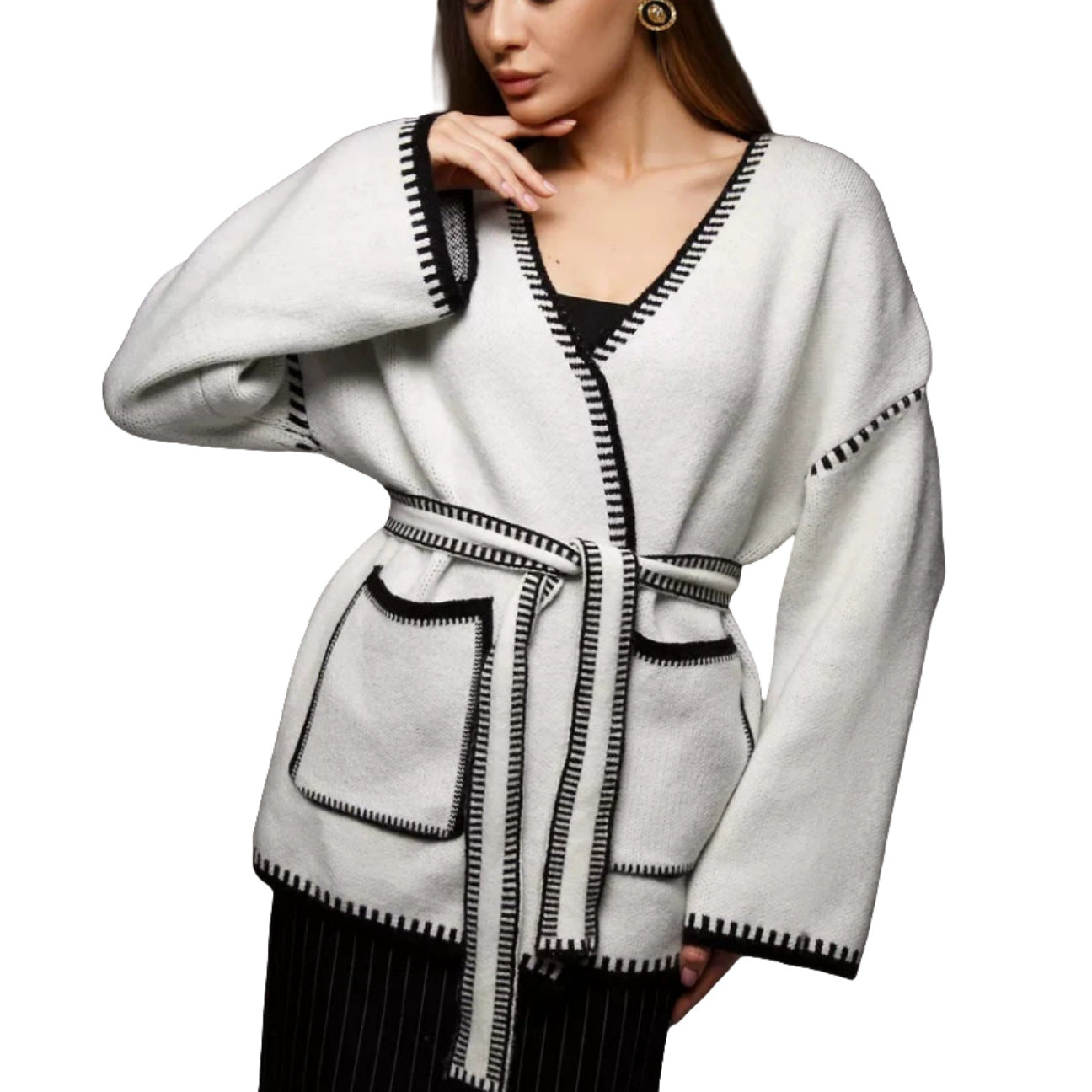 Damen Strickjacke mit großem Revers und praktischen Taschen ModeGeist