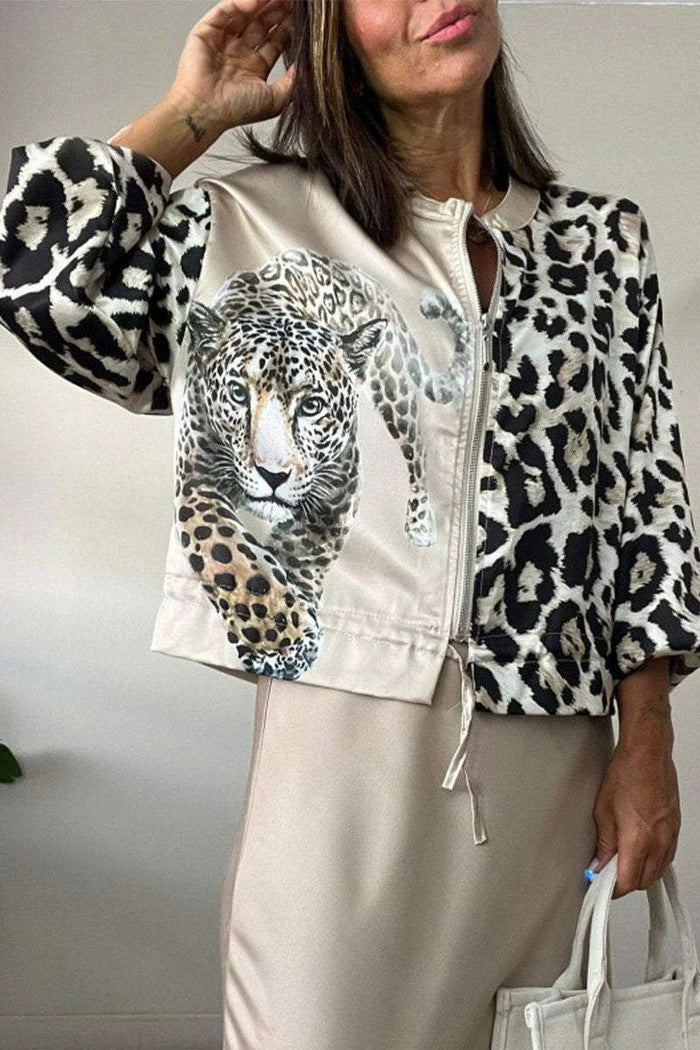 Damen entspannte Bomberjacke mit extravagantem Leoparden-Motiv ModeGeist