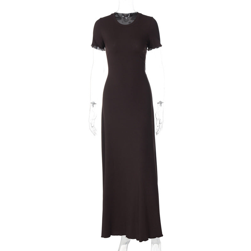 Elegantes Maxikleid mit Rüschen für Damen im figurumspielenden Schnitt von MODEGEIST