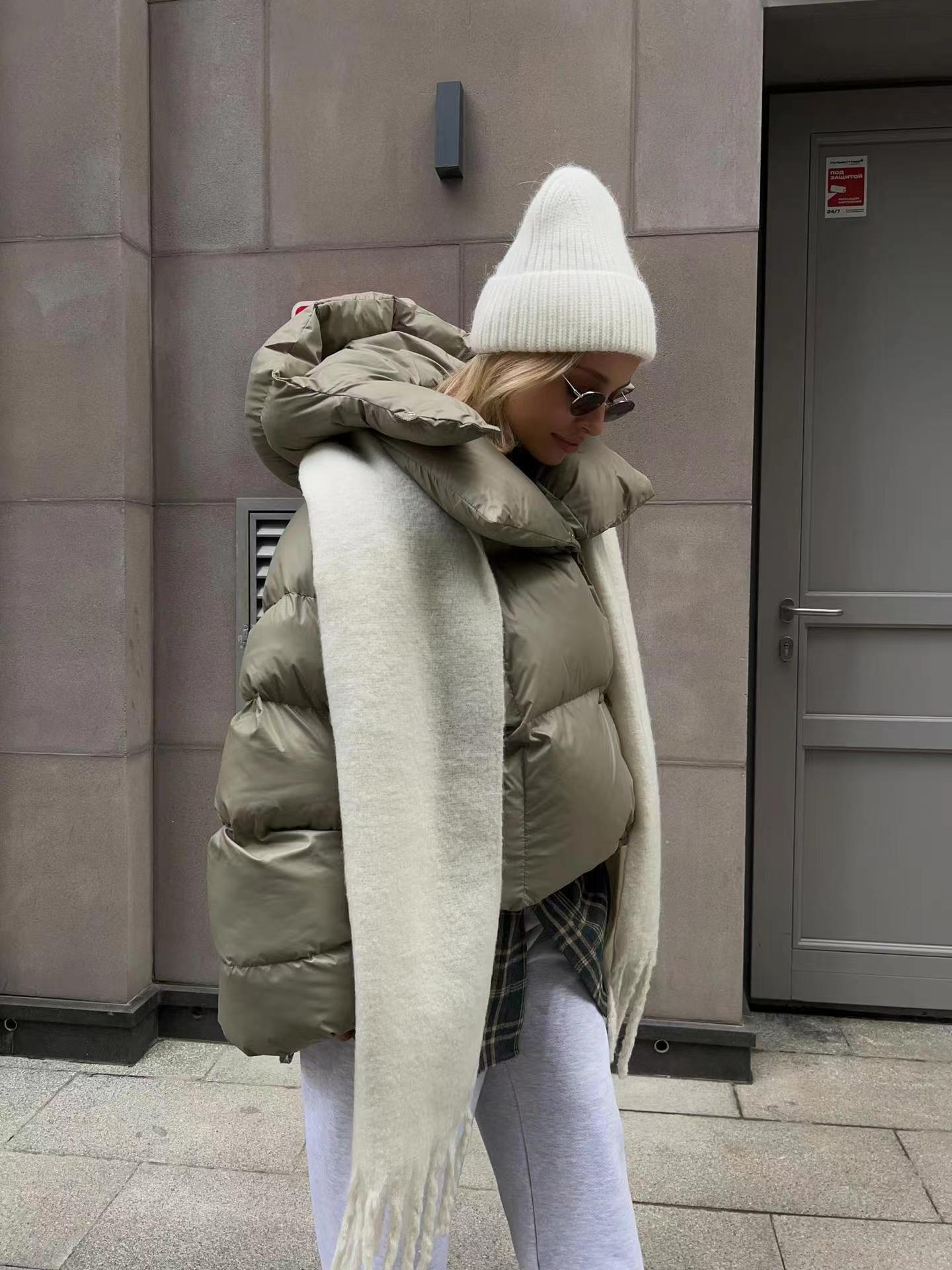 Damen oversized Daunenjacke mit hohem Kragen und voluminösen Ärmeln ModeGeist