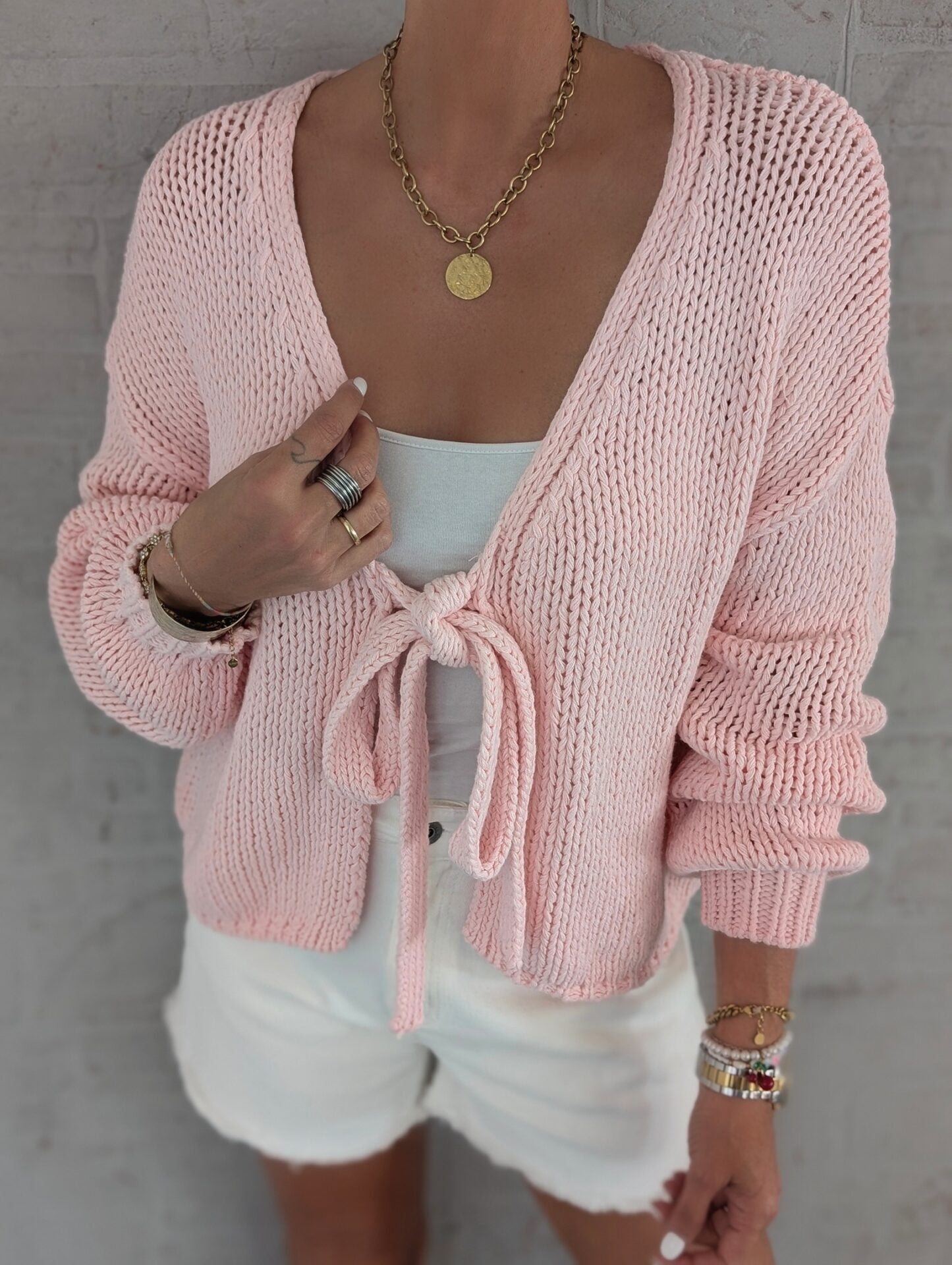 Damen lässige Strickjacke mit Bindeverschluss und weiten Ärmeln ModeGeist