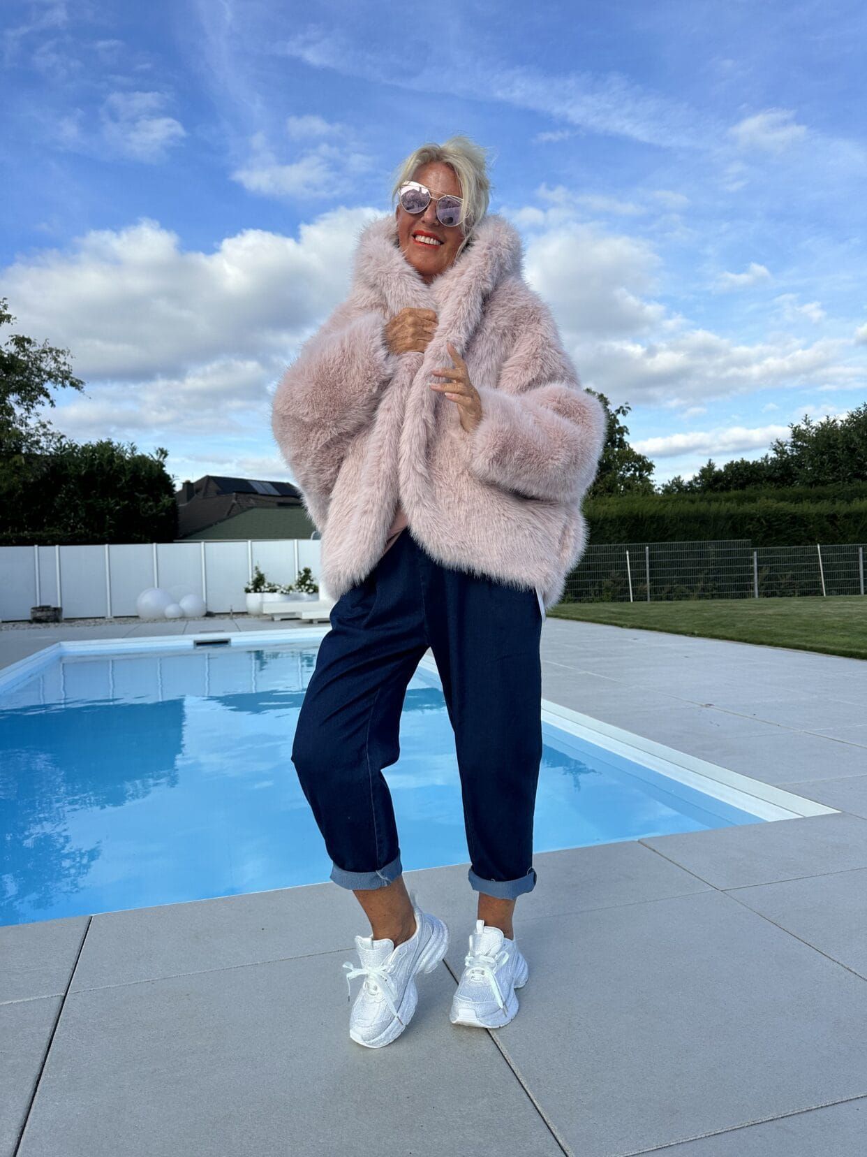 Damen Modische Fleecejacke mit weich gefüttertem Kragen und weitem Schnitt ModeGeist
