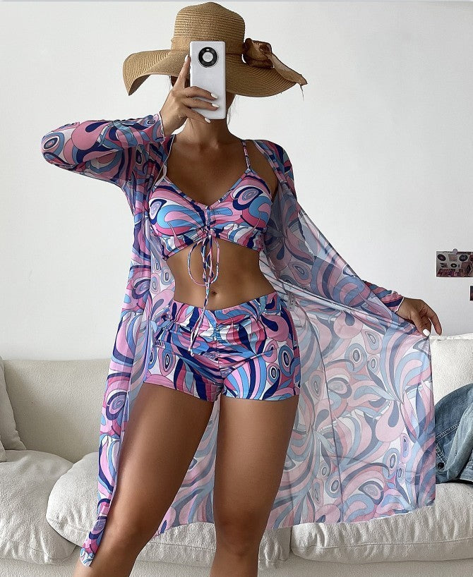 Stilvoller Damen Strandkimono und Bikini-Set von MODEGEIST