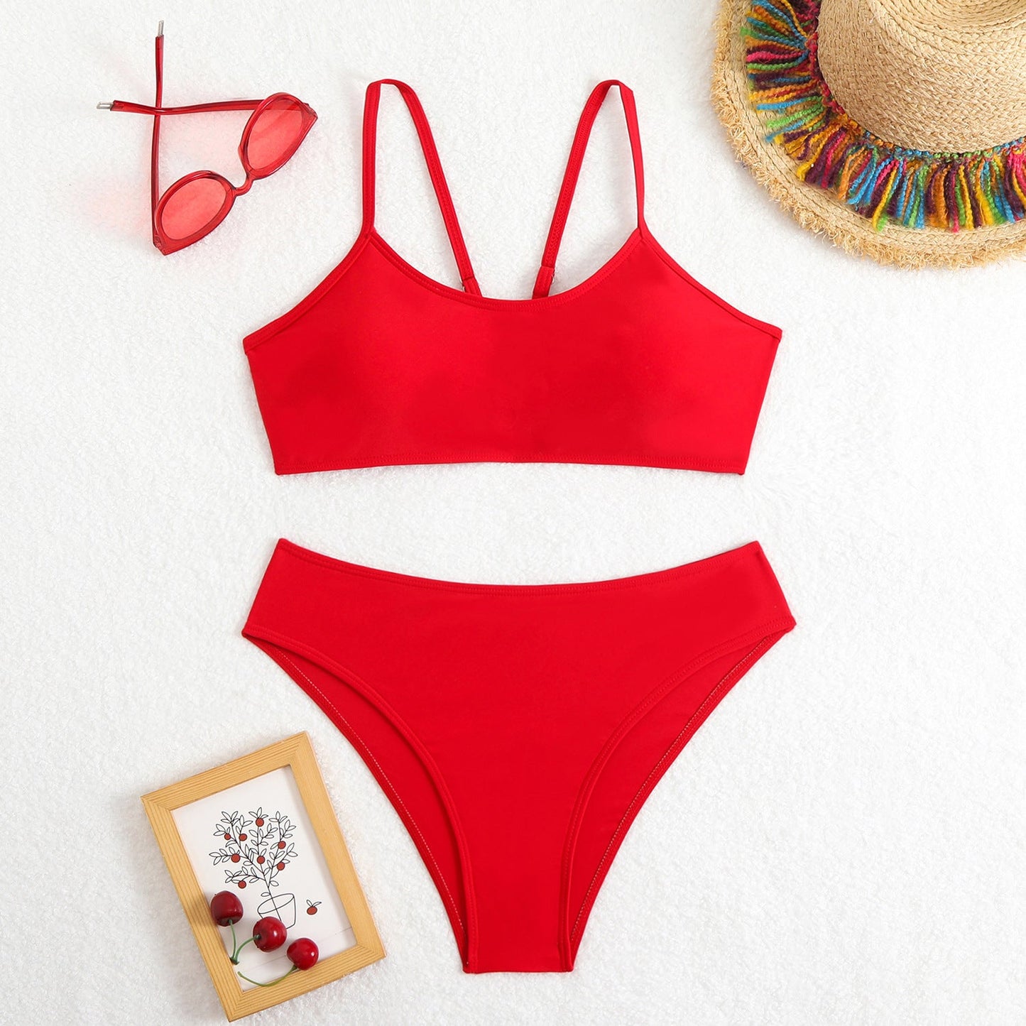 Minimalistischer Damen-Bikini (hochgeschnitten) von MODEGEIST