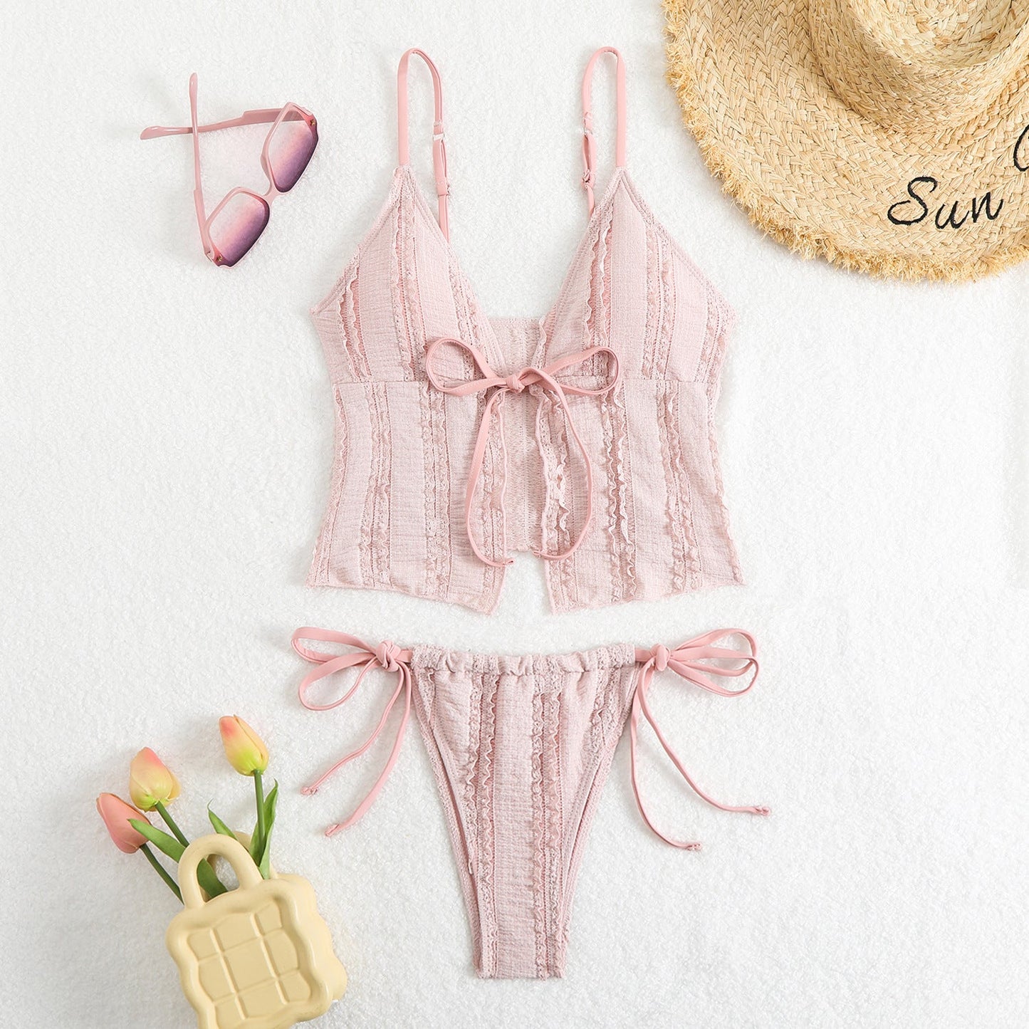 Bikini mit Rüschen und verstellbaren Trägern von MODEGEIST