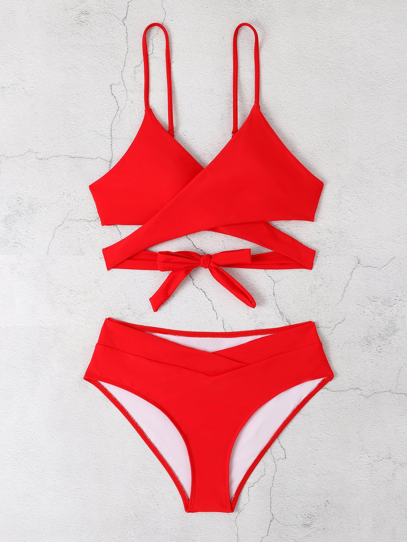 Modischer Wickel-Bikini mit hohem Bund von MODEGEIST für Damen