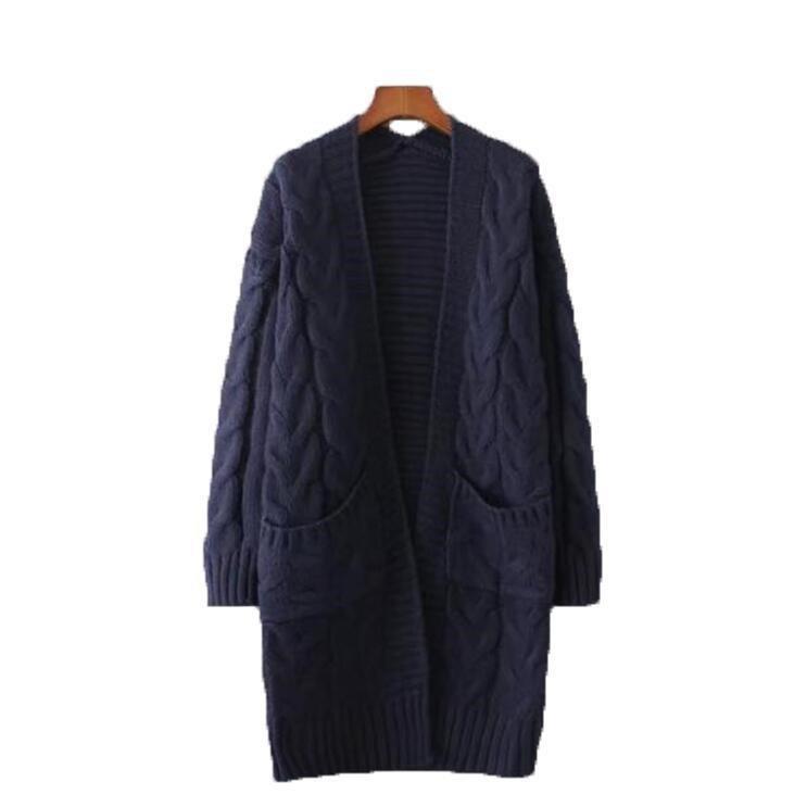 Damen Strickjacke mit grobem Zopfmuster und Taschen ModeGeist