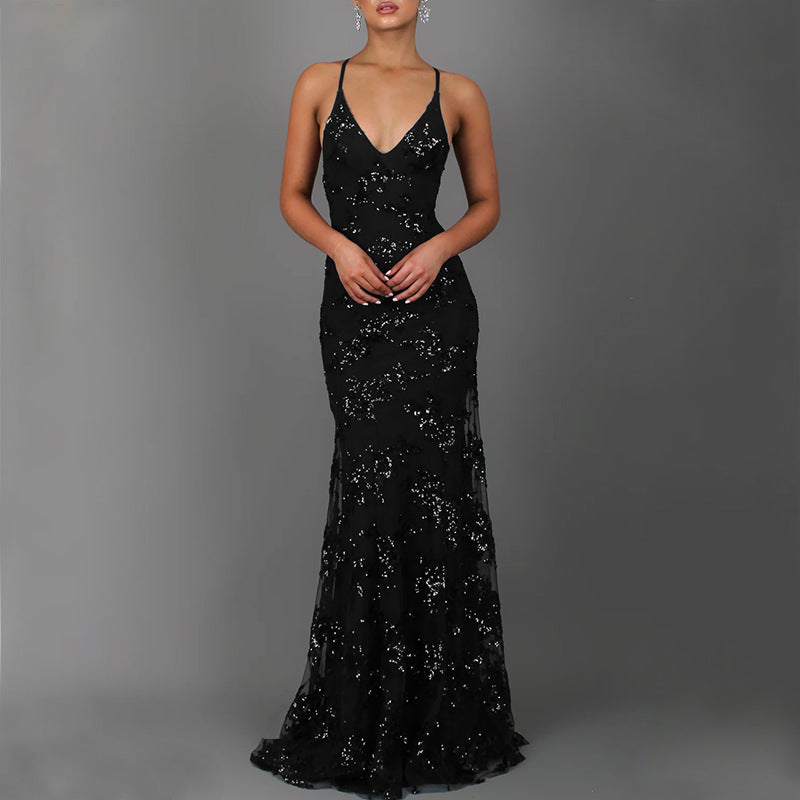 Damen Glamouröses Abendkleid mit filigraner Paillettenverzierung und elegantem Rückenschnitt ModeGeist