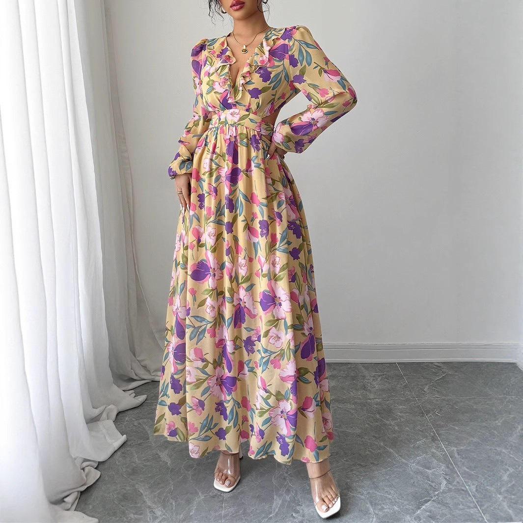 Blumiges Maxikleid mit V-Ausschnitt von MODEGEIST