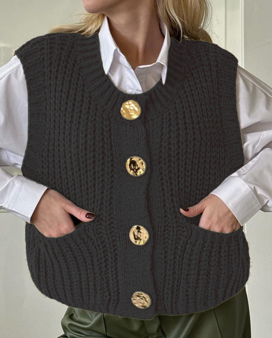 Damen gemütliche Strickweste mit großen Knöpfen und praktischen Taschen ModeGeist