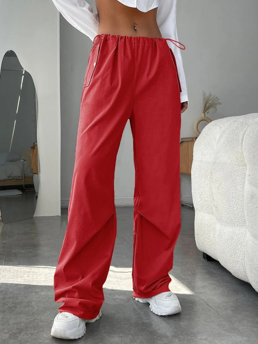 Bequeme Damenhose mit Seitentaschen und Kordelzug von MODEGEIST