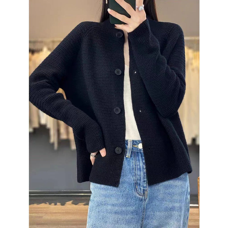 Damen Strickjacke mit besonderen Knopfdetails und strukturierter Maschenoptik ModeGeist