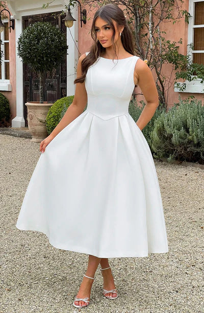 Damen Elegantes Maxikleid mit ausgestellten Ärmeln und raffiniertem Rock ModeGeist