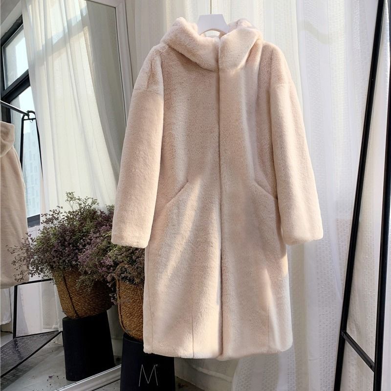 Damen Kuschelmantel mit Kapuze aus weichem Plüsch ModeGeist