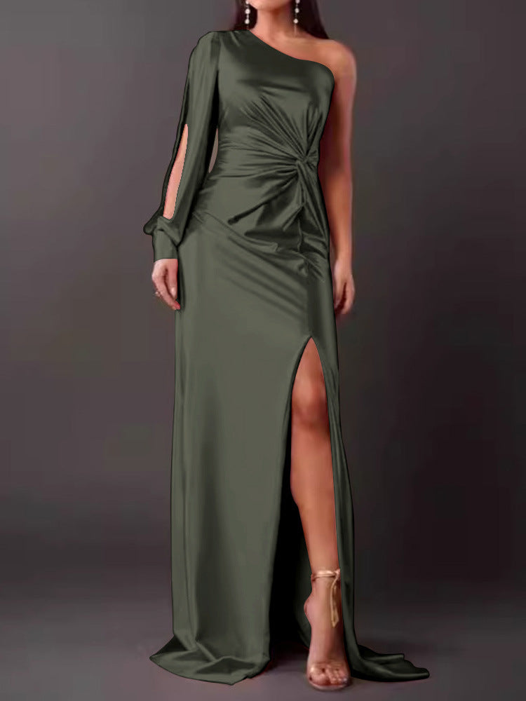 Damen Abendkleid mit asymmetrischem Ausschnitt und eleganter Faltenlegung ModeGeist