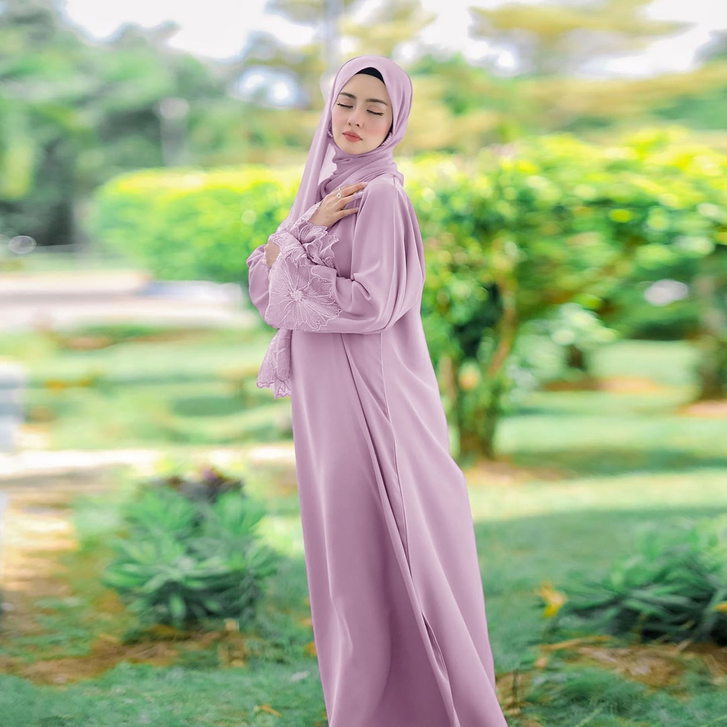 Damen Elegantes Maxi-Kleid mit floralem Spitzenbesatz ModeGeist