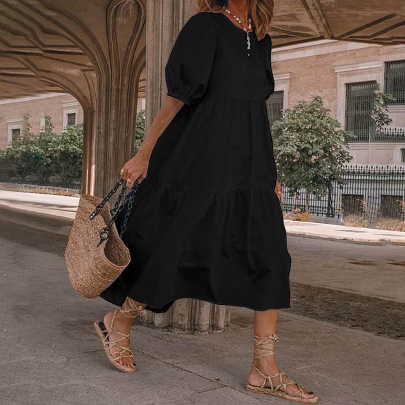 Leichtes Maxikleid für Damen mit tailliertem Schnitt und Stufenrock von MODEGEIST