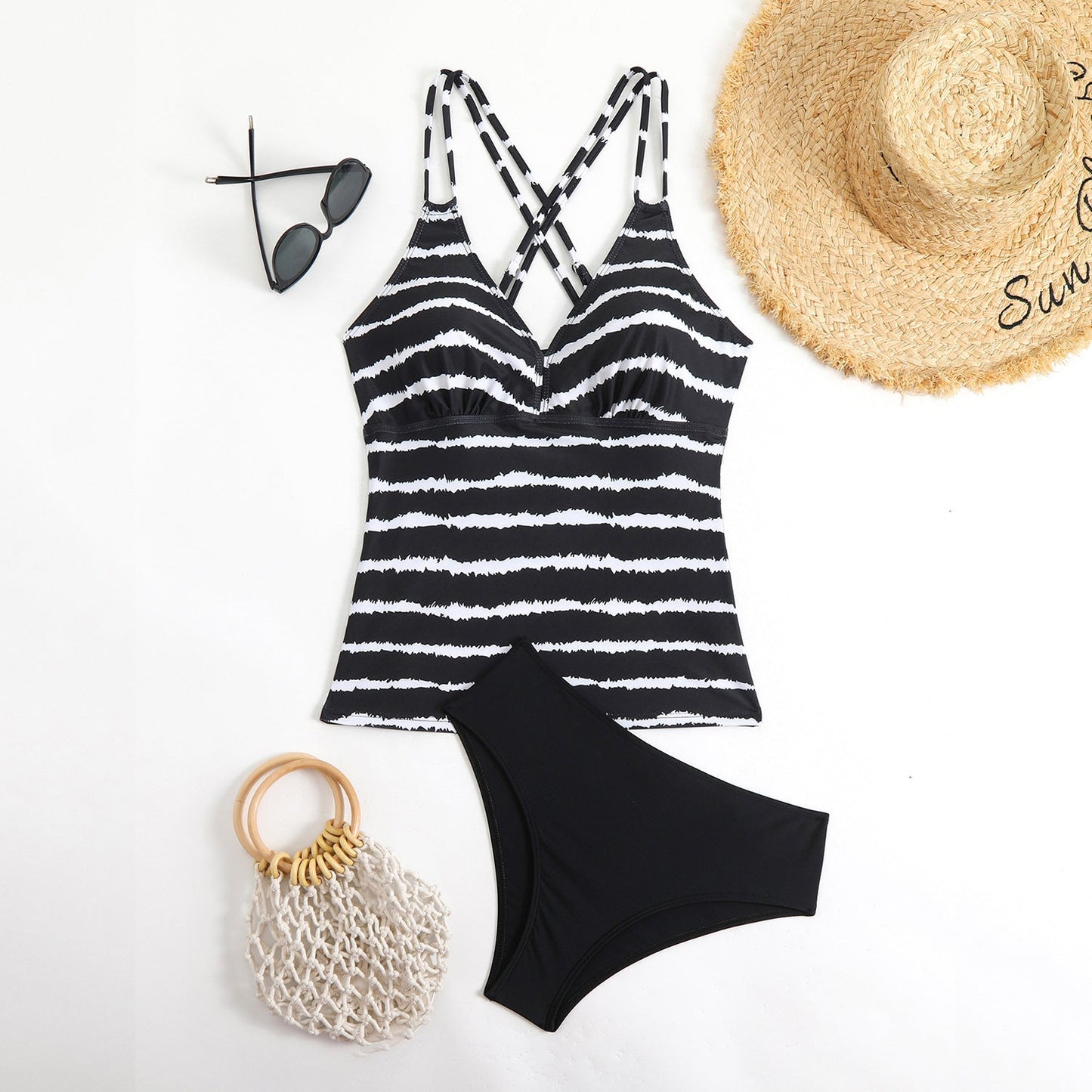 Modischer Damen Tankini mit Streifen und verstellbaren Trägern von MODEGEIST
