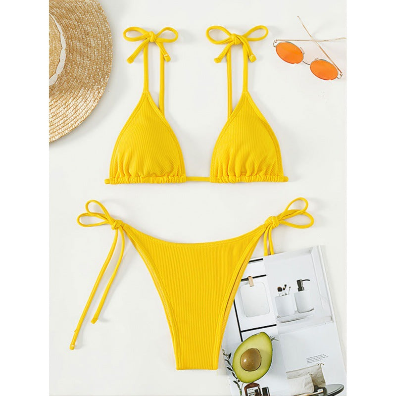 Bikini-Set für Damen: Dreieckiger Schnitt, verstellbare Träger, fröhliches Design von MODEGEIST