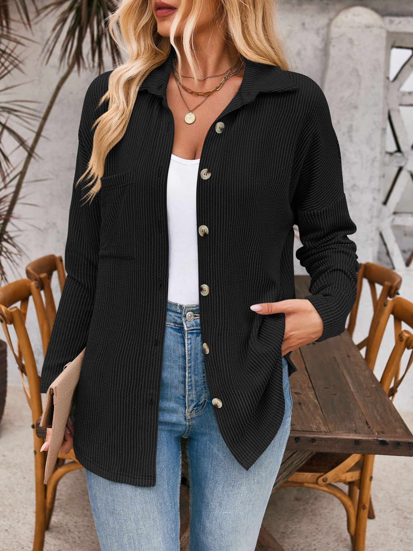 Damen Strickjacke mit strukturiertem Material und bequemen Taschen ModeGeist