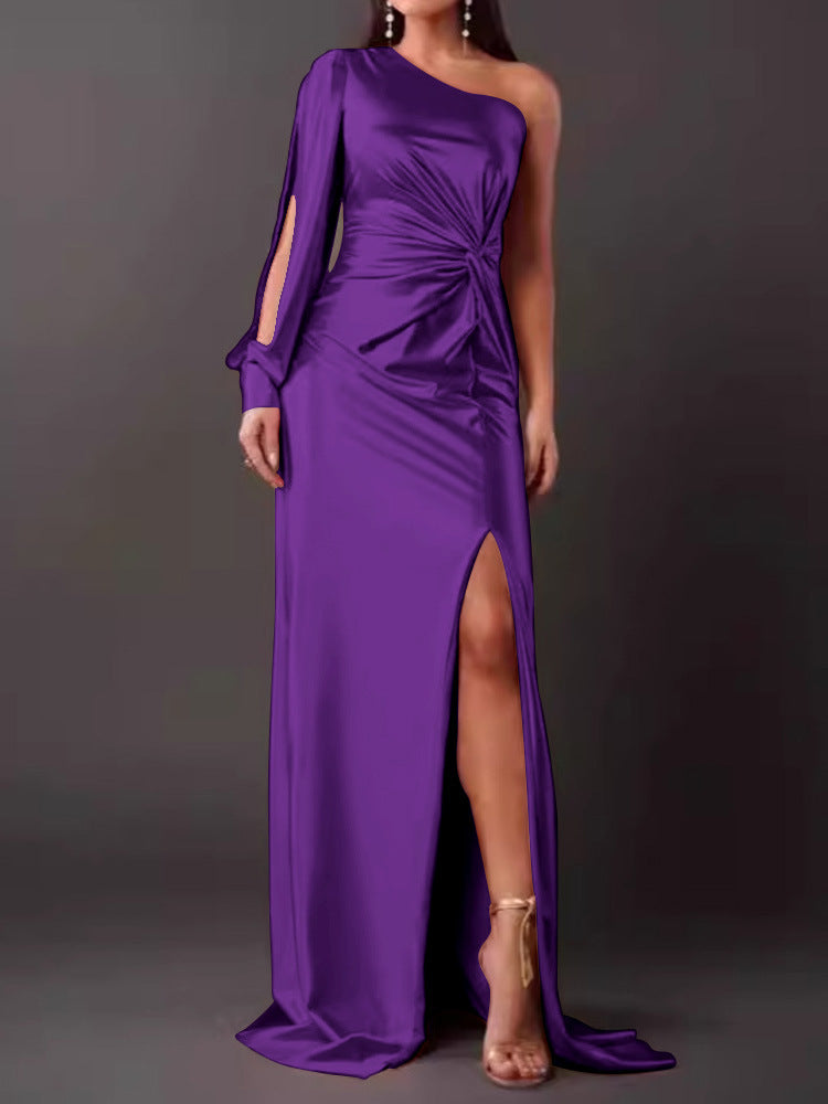 Damen Abendkleid mit asymmetrischem Ausschnitt und eleganter Faltenlegung ModeGeist
