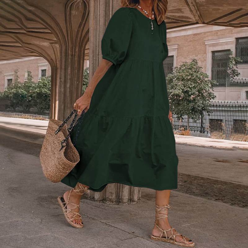 Leichtes Maxikleid für Damen mit tailliertem Schnitt und Stufenrock von MODEGEIST